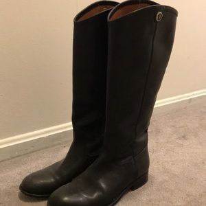 Frye Melissa 2 Button Boots